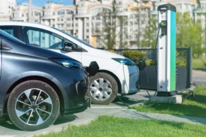 Copropiedad preparándose para la movilidad eléctrica con cargadores en el parqueadero